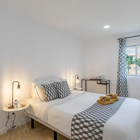 House Black & White * Lisboa