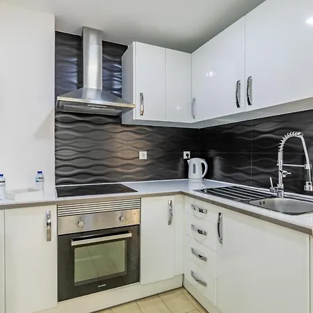 Апартаменти House Black & White *