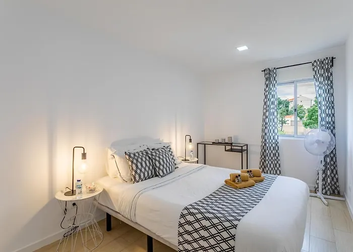 House Black & White * Lisboa